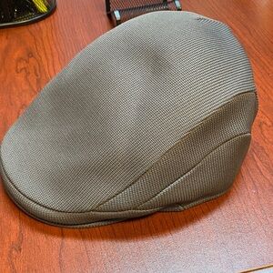 Kangol Dark Gray Knit Beanie Tropic  Size MEDIUM EUC CLEAN